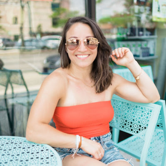 Meet your Posher, Megan - Picture 1 of 1